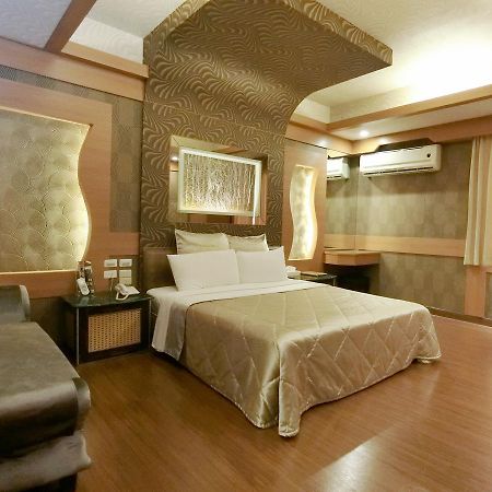 Wind Coast Motel Hsinchu Extérieur photo