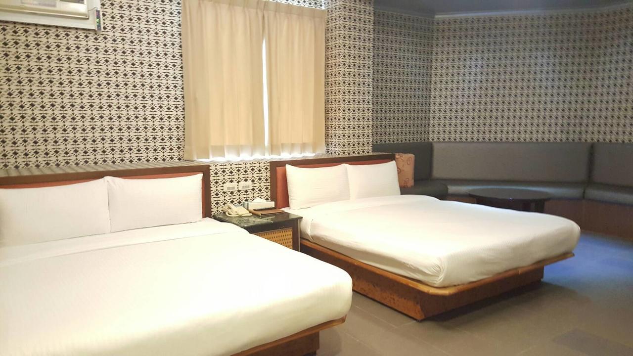 Wind Coast Motel Hsinchu Extérieur photo