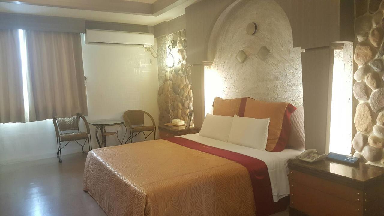 Wind Coast Motel Hsinchu Extérieur photo