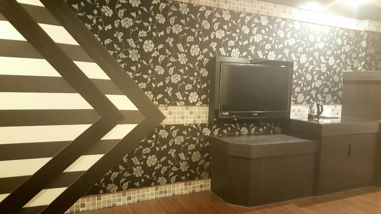 Wind Coast Motel Hsinchu Extérieur photo