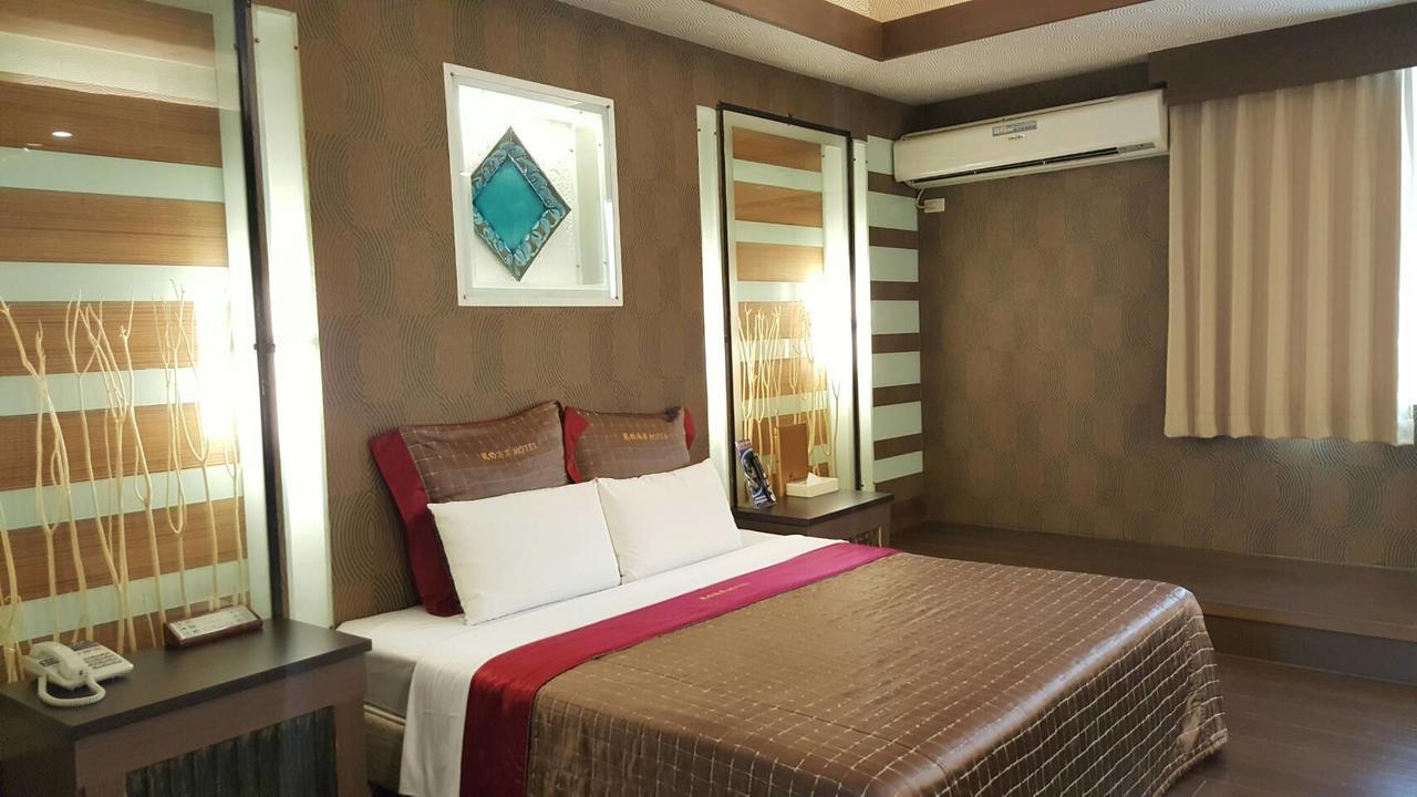 Wind Coast Motel Hsinchu Extérieur photo