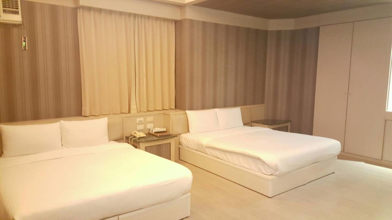 Wind Coast Motel Hsinchu Extérieur photo